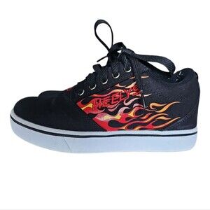 Heelys Pro 20 Print Black Red Flames Sz 4 Retro, Skater, Fun Sneaker with Wheels